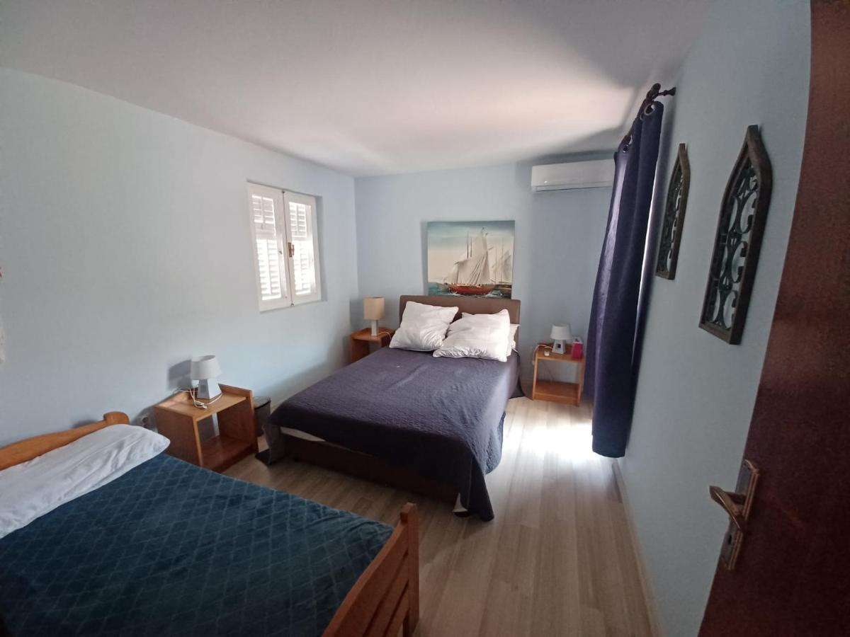 Apartment Bunjo'S Beach House Trogir Zewnętrze zdjęcie