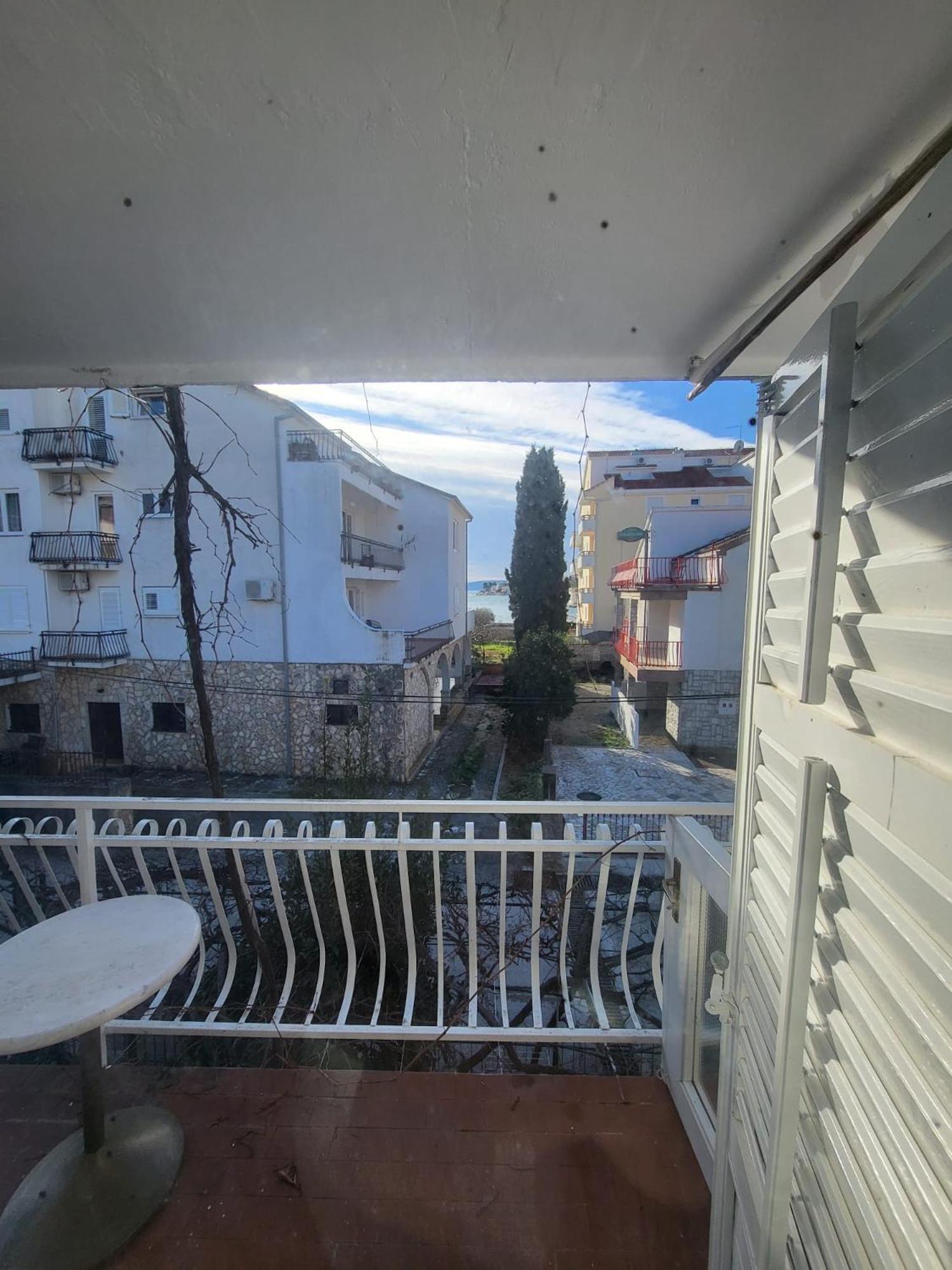 Apartment Bunjo'S Beach House Trogir Zewnętrze zdjęcie