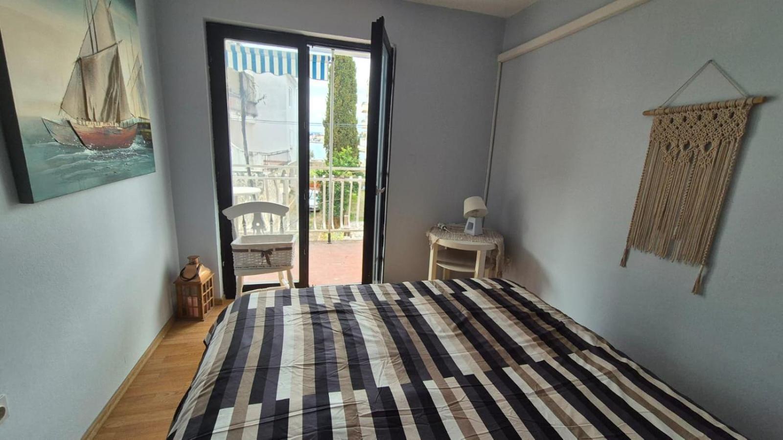 Apartment Bunjo'S Beach House Trogir Zewnętrze zdjęcie